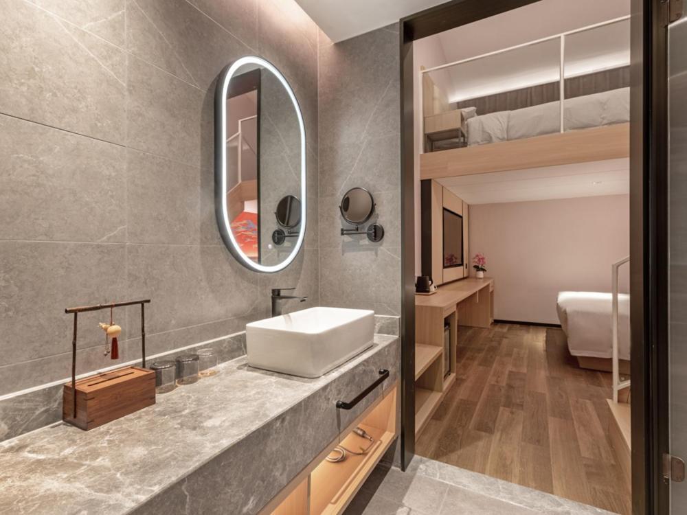 Yunju Hotel Beijing Yonghe Palace Guijie Siheyuan 외부 사진